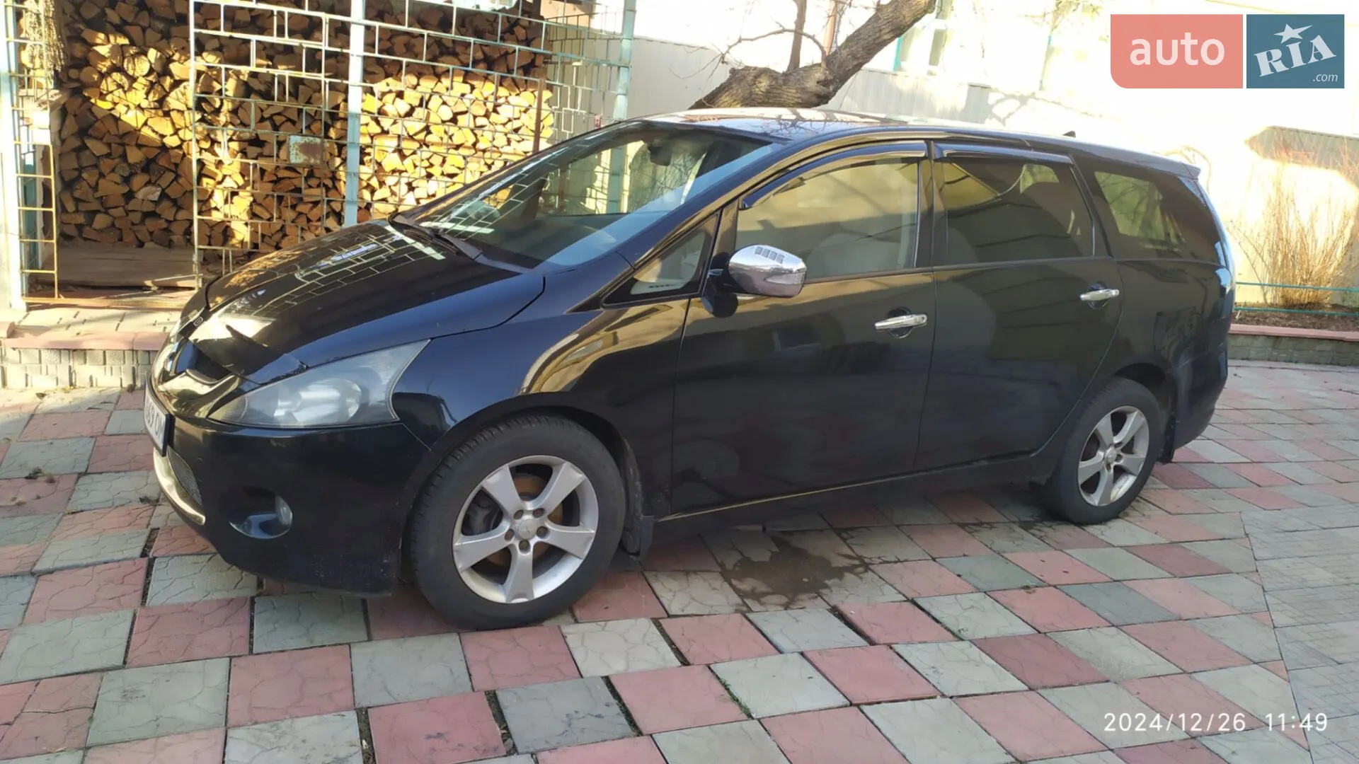 Mitsubishi Grandis, 2004