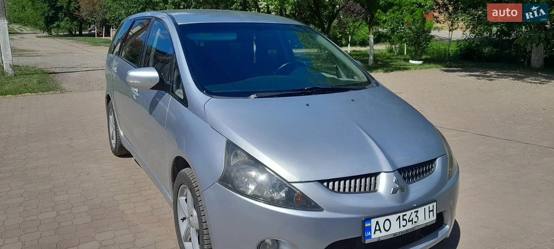 Mitsubishi Grandis, 2005