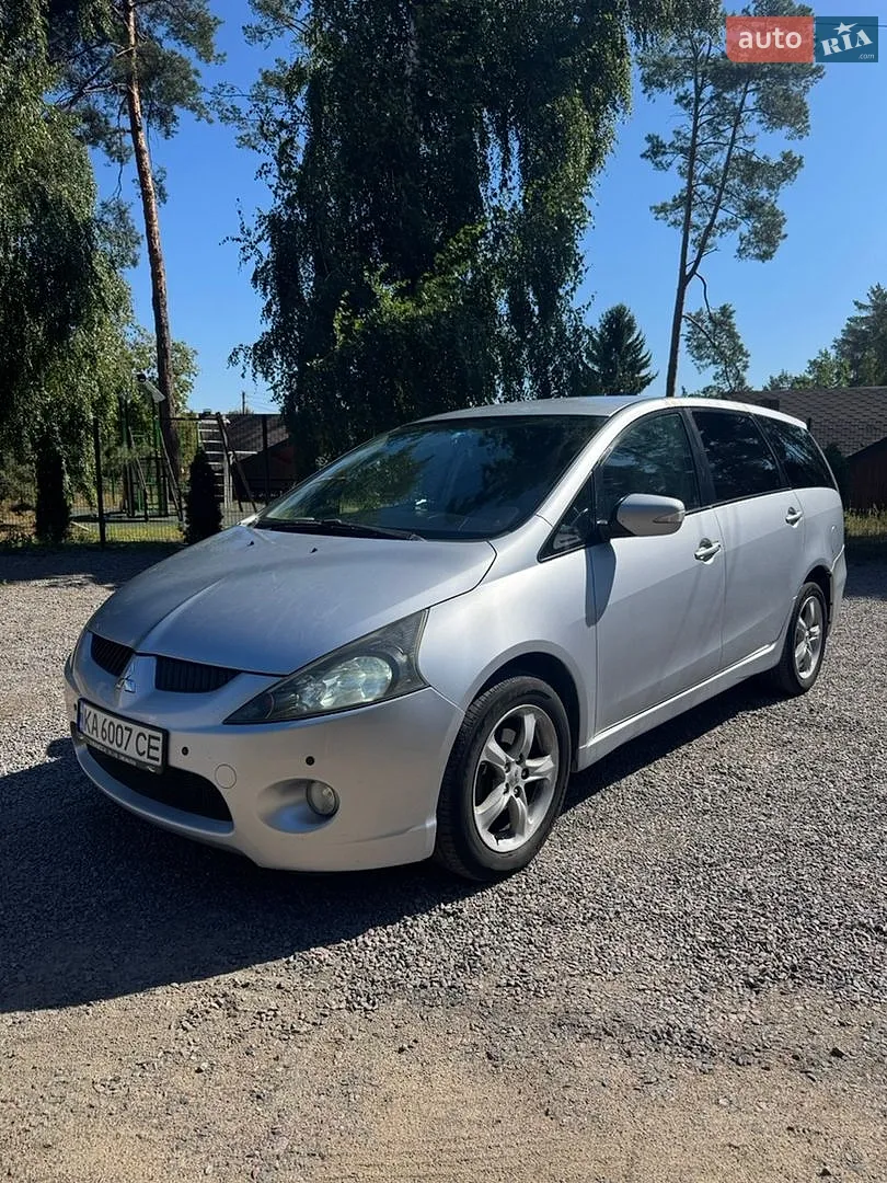 Mitsubishi Grandis, 2004