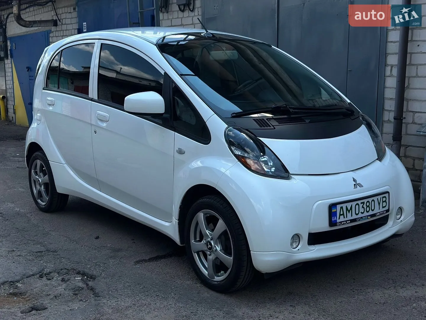 Mitsubishi i-MiEV, 2011