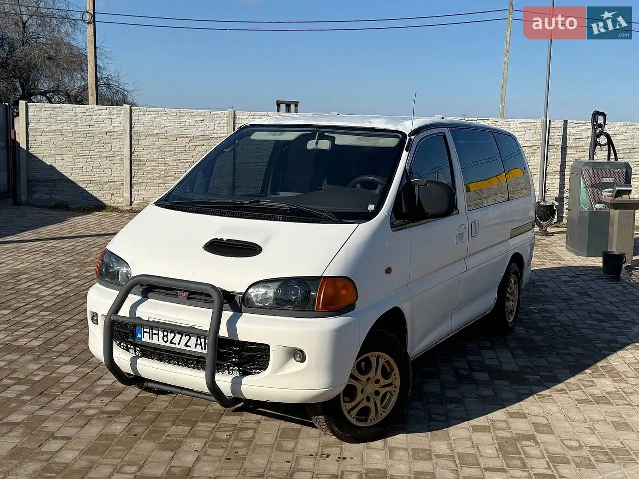 Mitsubishi L 400, 1999