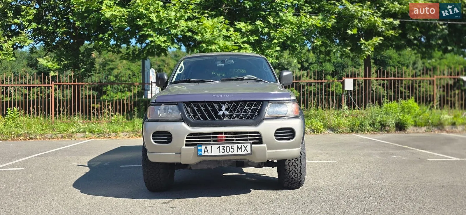 Mitsubishi Montero, 2002