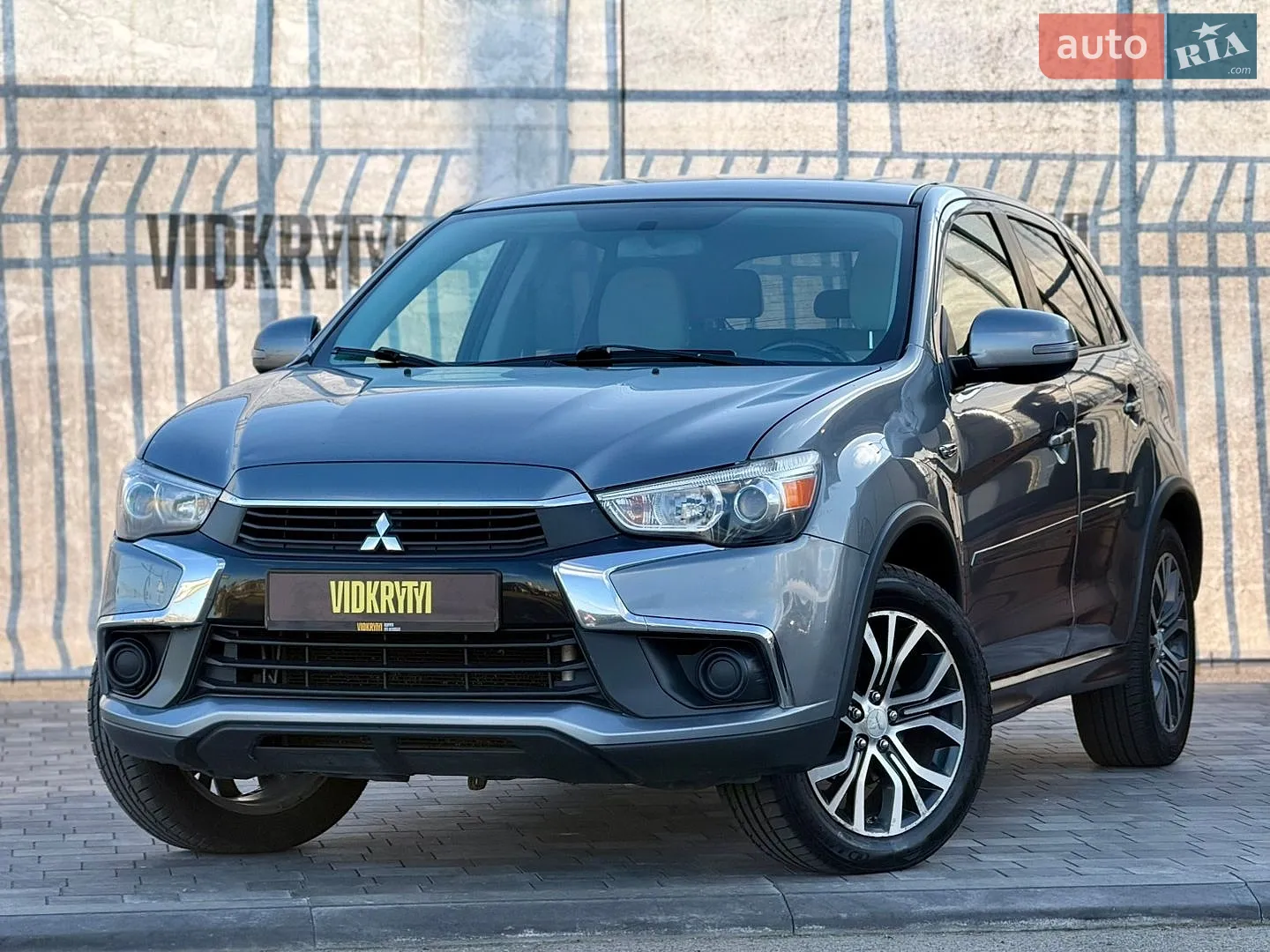 Mitsubishi Outlander Sport, 2016