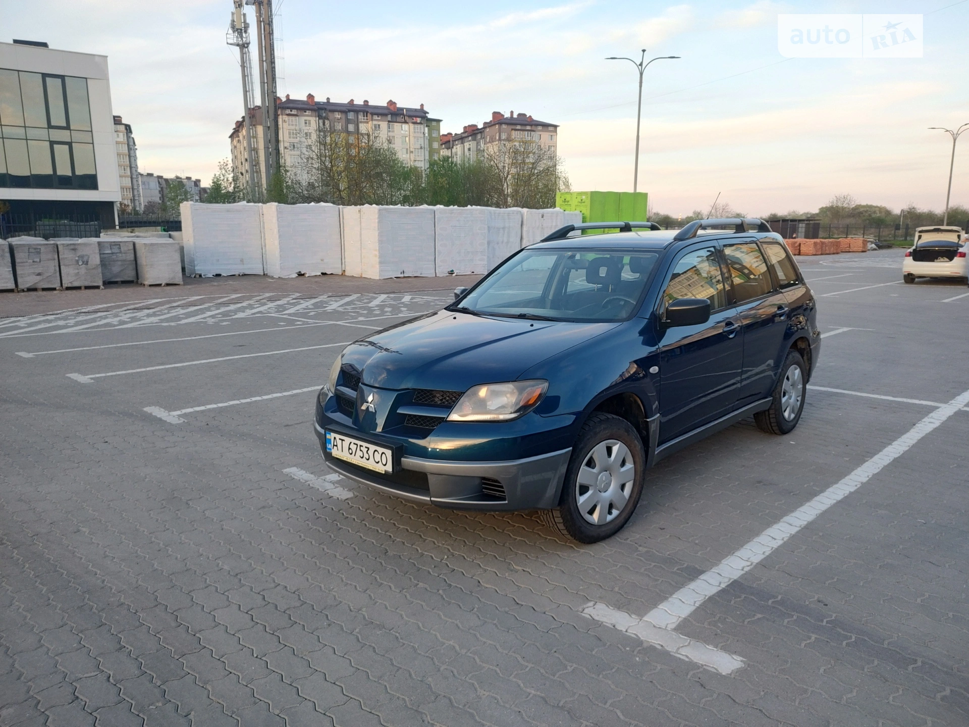 Mitsubishi Outlander, 2004