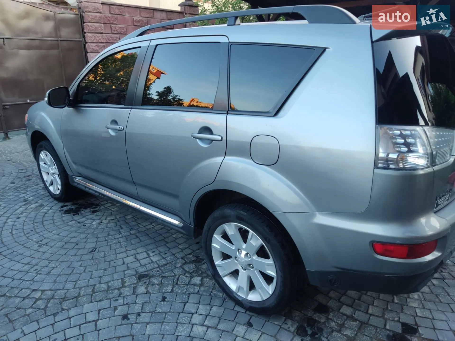 Mitsubishi Outlander, 2012
