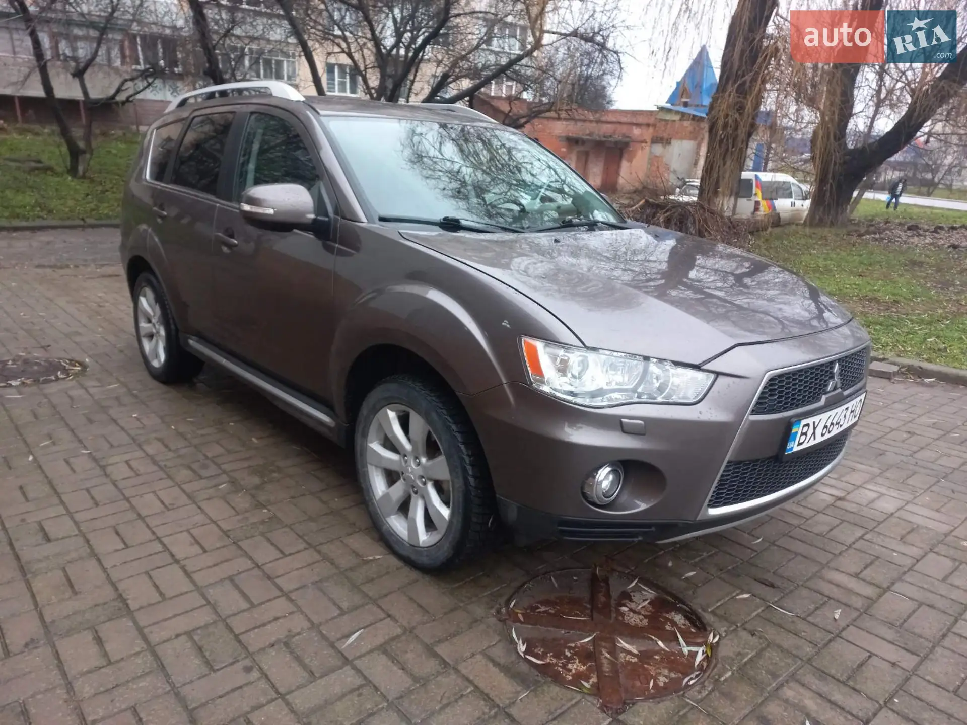 Mitsubishi Outlander, 2012