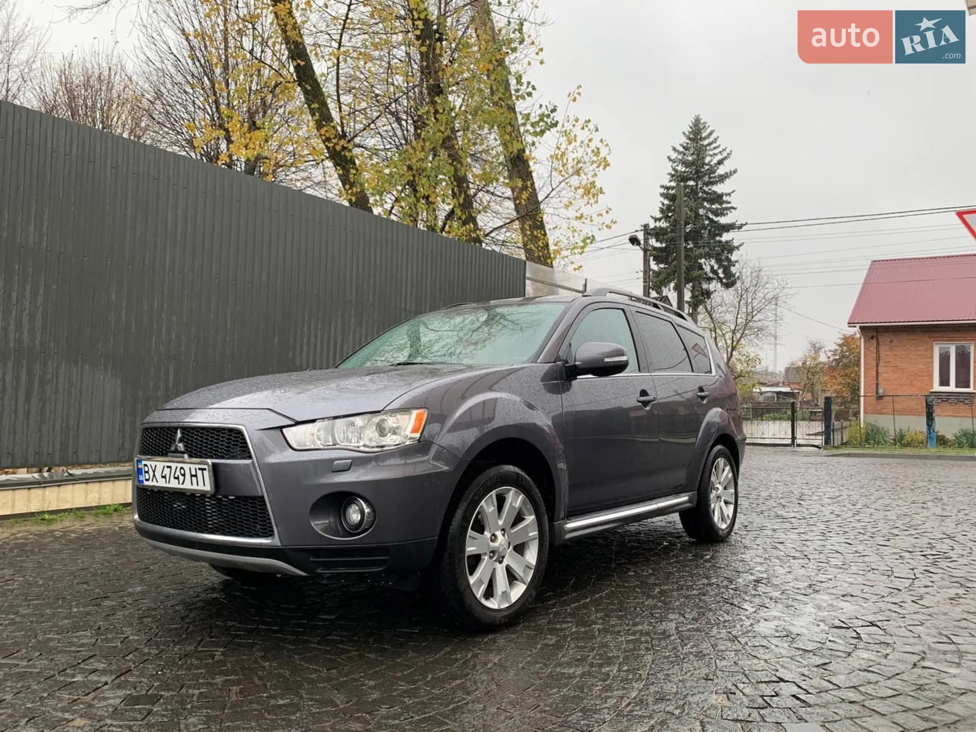 Mitsubishi Outlander, 2011
