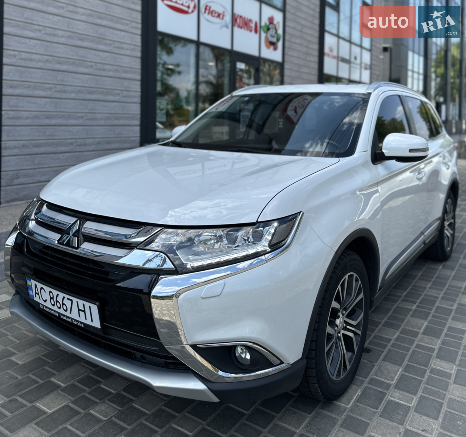 Mitsubishi Outlander, 2015