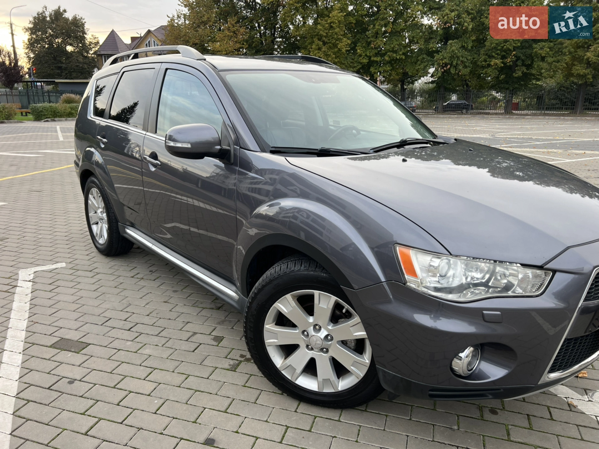 Mitsubishi Outlander, 2011