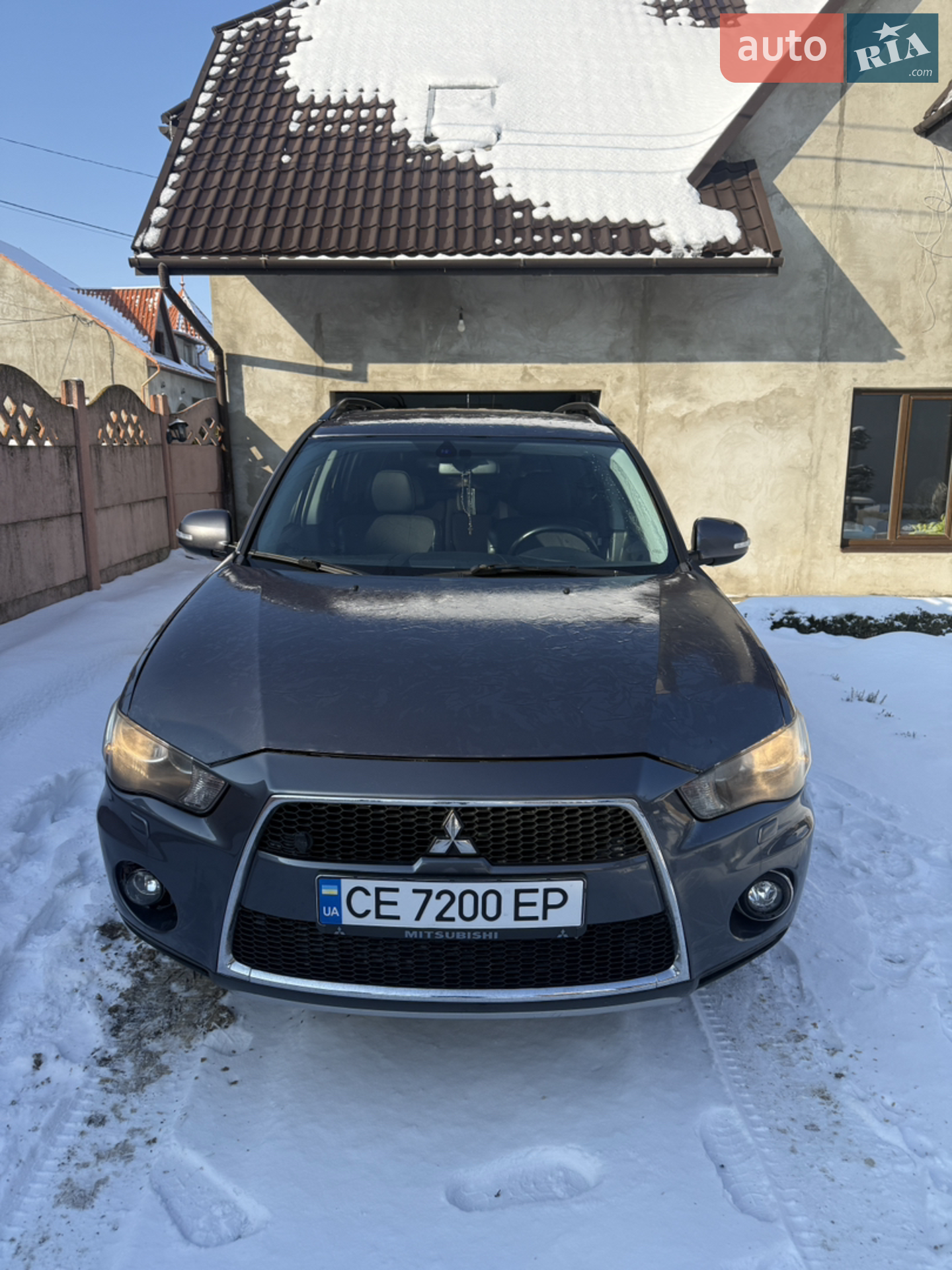 Mitsubishi Outlander, 2011