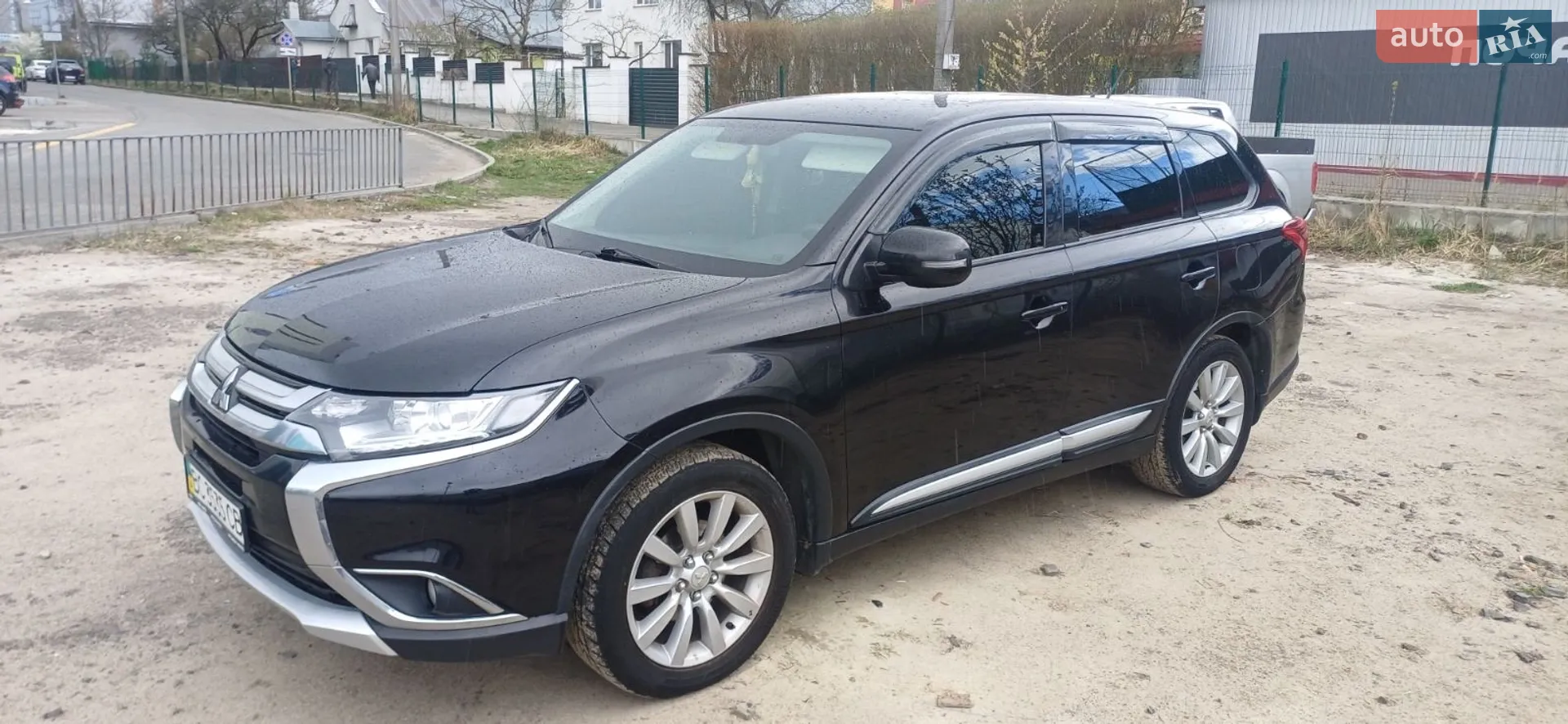 Mitsubishi Outlander, 2015