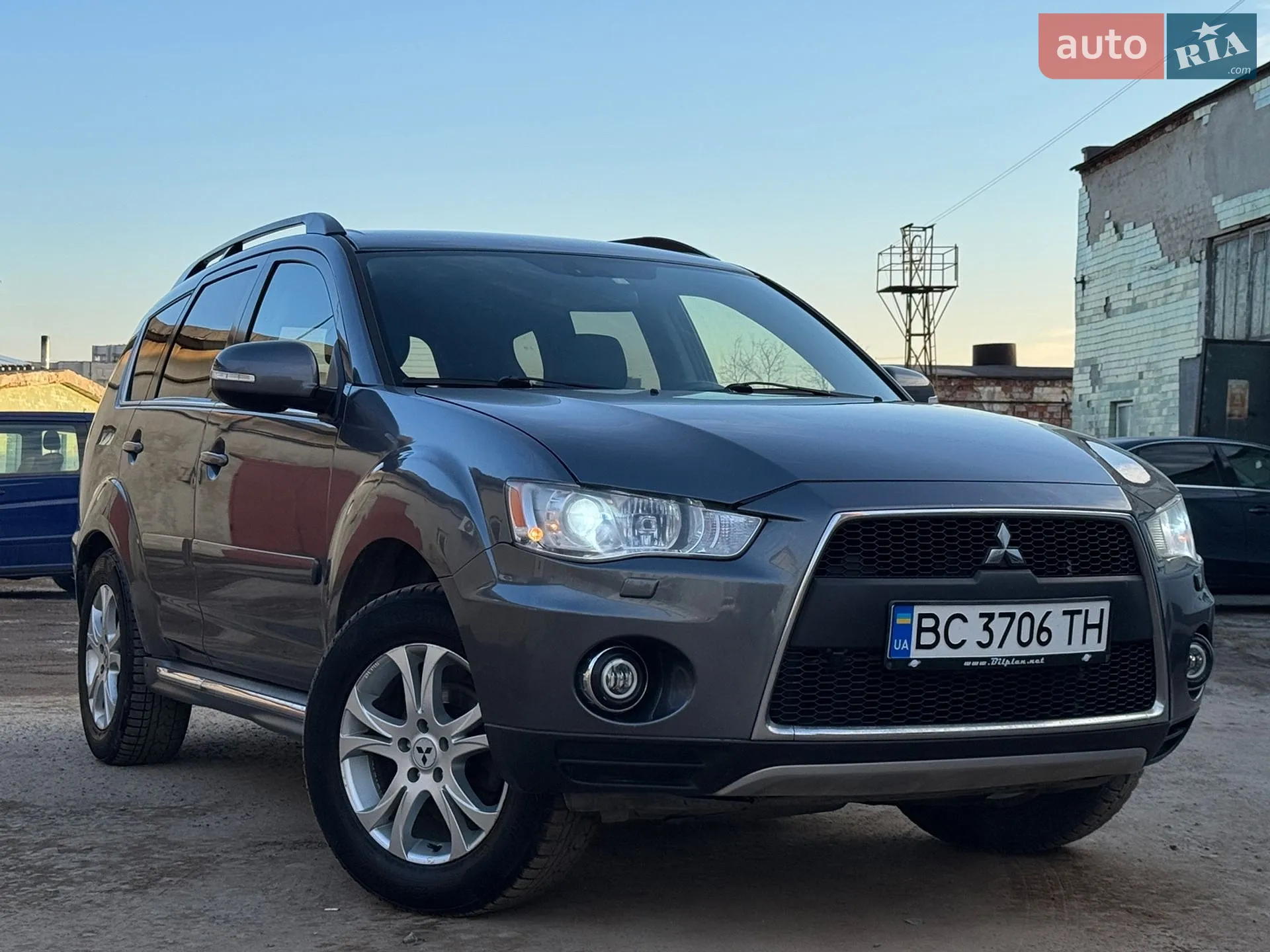 Mitsubishi Outlander, 2011