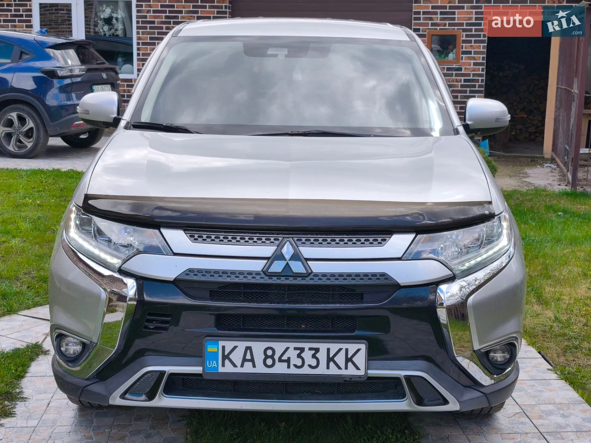 Mitsubishi Outlander 2019 — 1