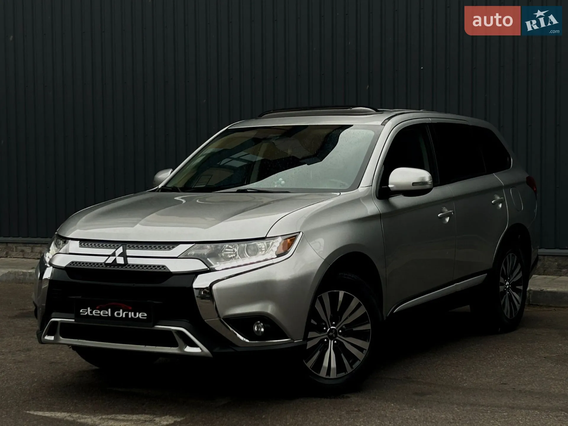 Mitsubishi Outlander, 2019