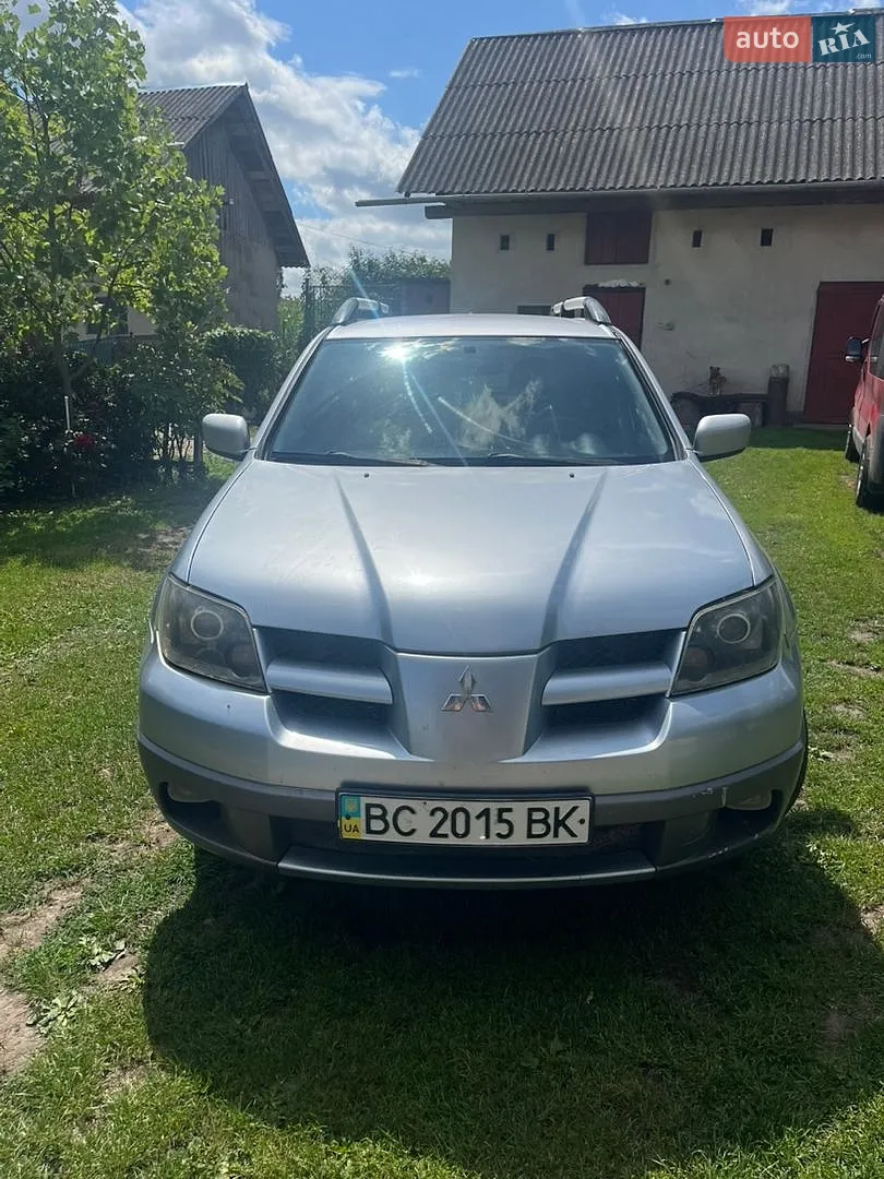Mitsubishi Outlander, 2003