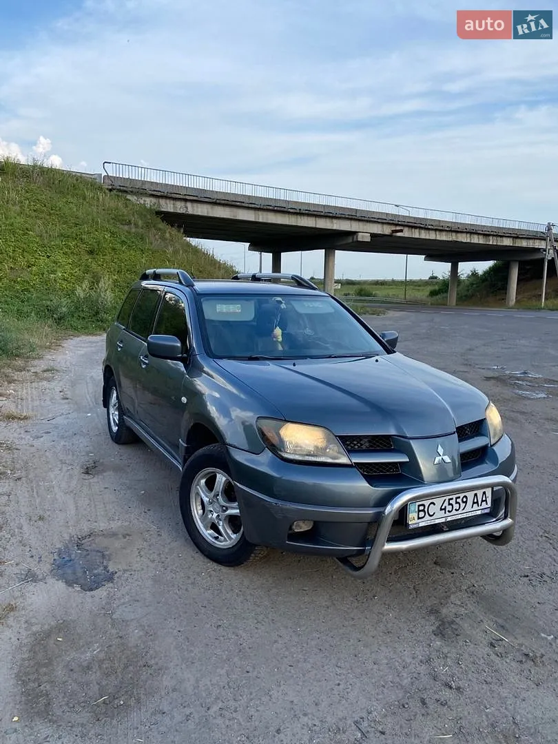 Mitsubishi Outlander, 2004