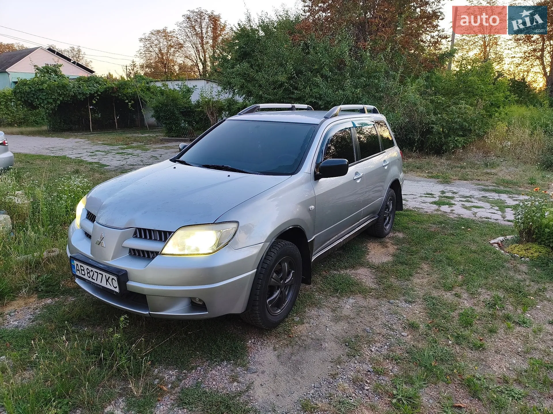 Mitsubishi Outlander, 2004