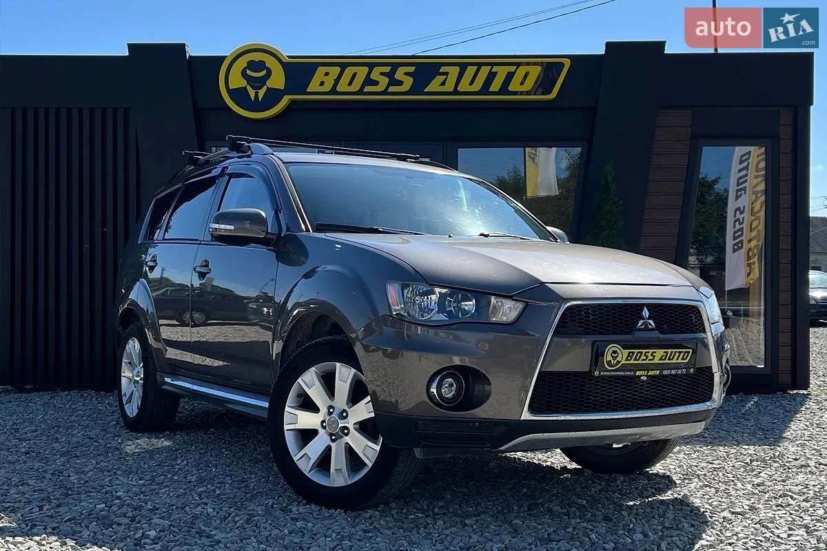 Mitsubishi Outlander, 2011