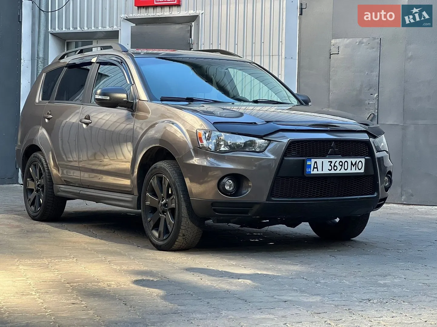 Mitsubishi Outlander, 2011