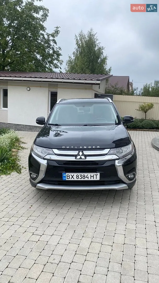 Mitsubishi Outlander, 2016