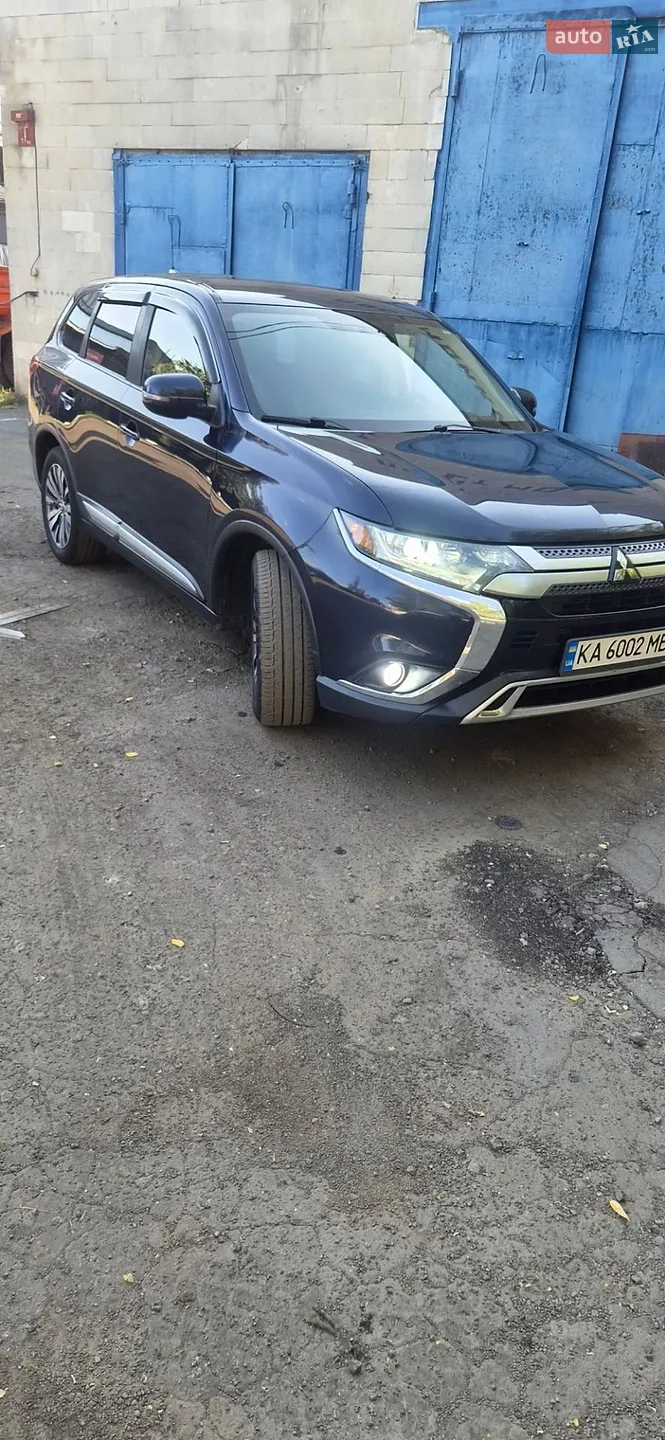 Mitsubishi Outlander, 2019