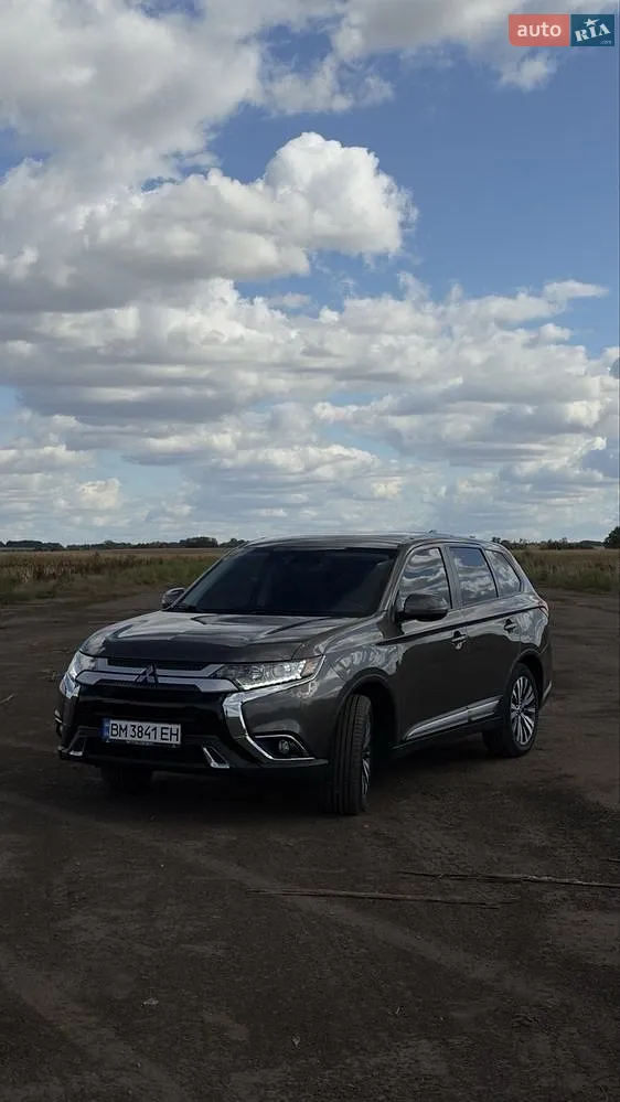 Mitsubishi Outlander, 2019