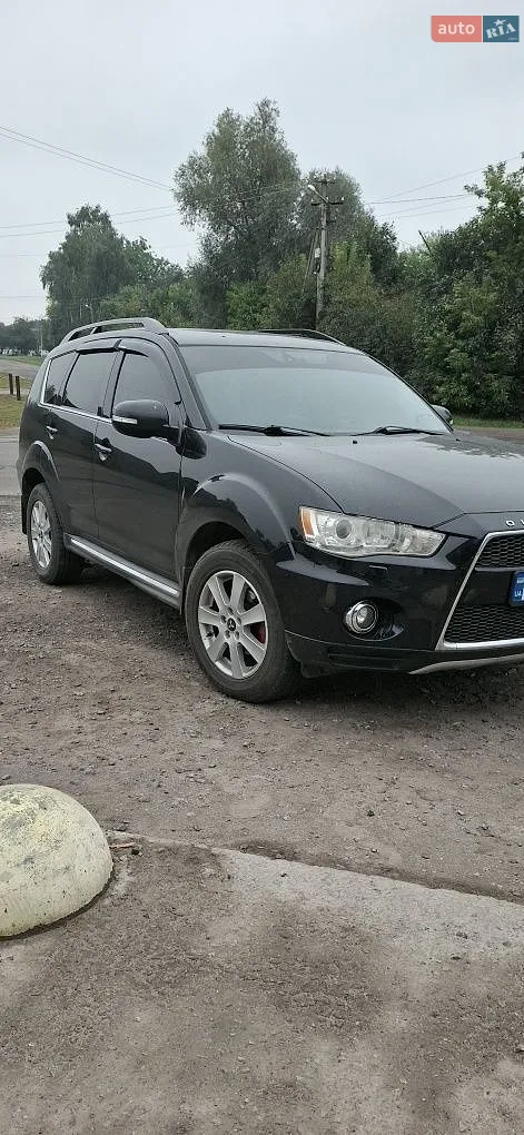 Mitsubishi Outlander, 2010