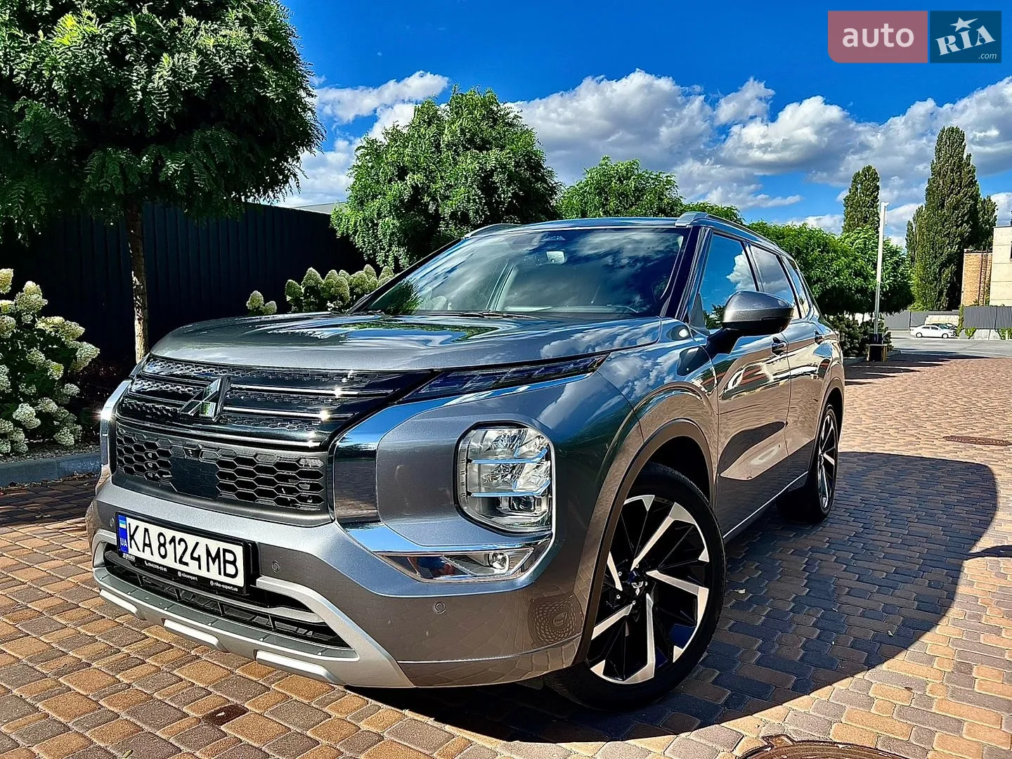 Mitsubishi Outlander, 2023