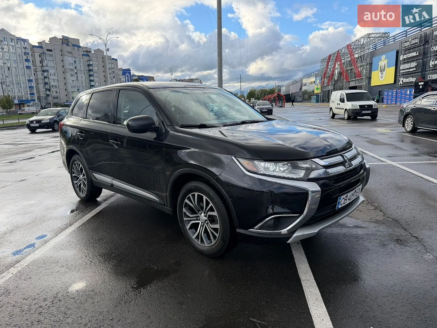 Mitsubishi Outlander, 2016