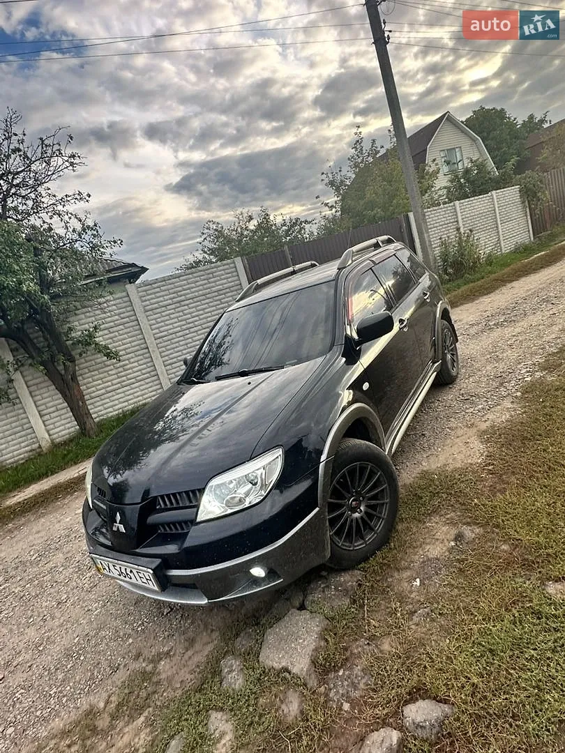 Mitsubishi Outlander, 2005