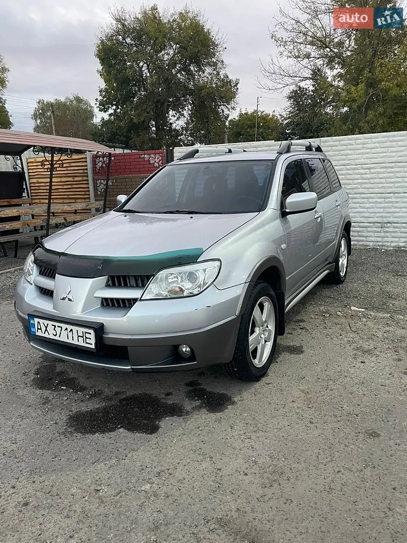 Mitsubishi Outlander, 2004