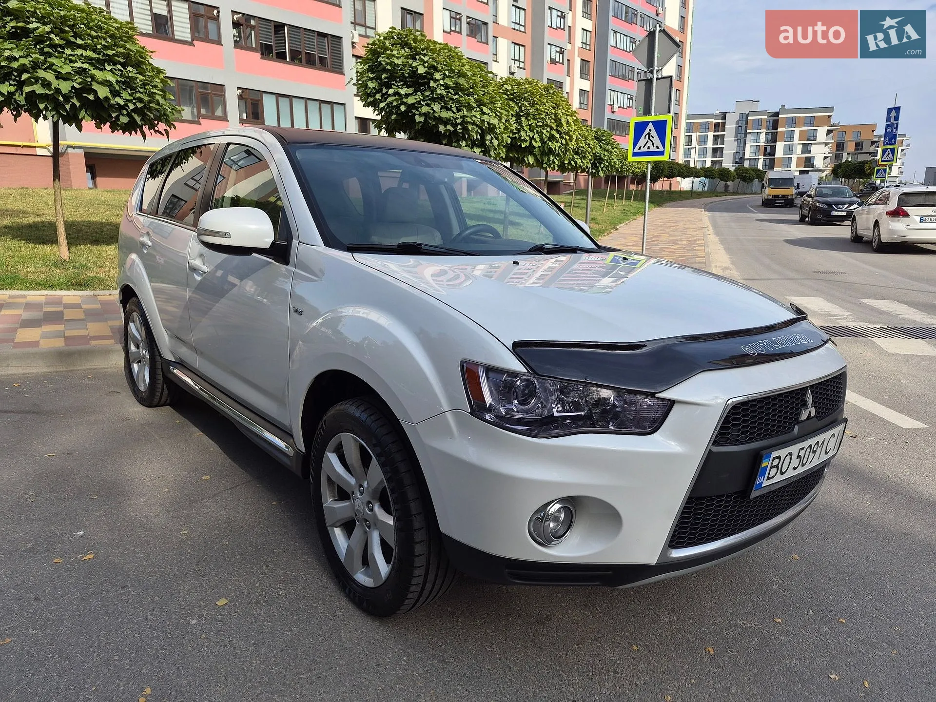 Mitsubishi Outlander, 2011