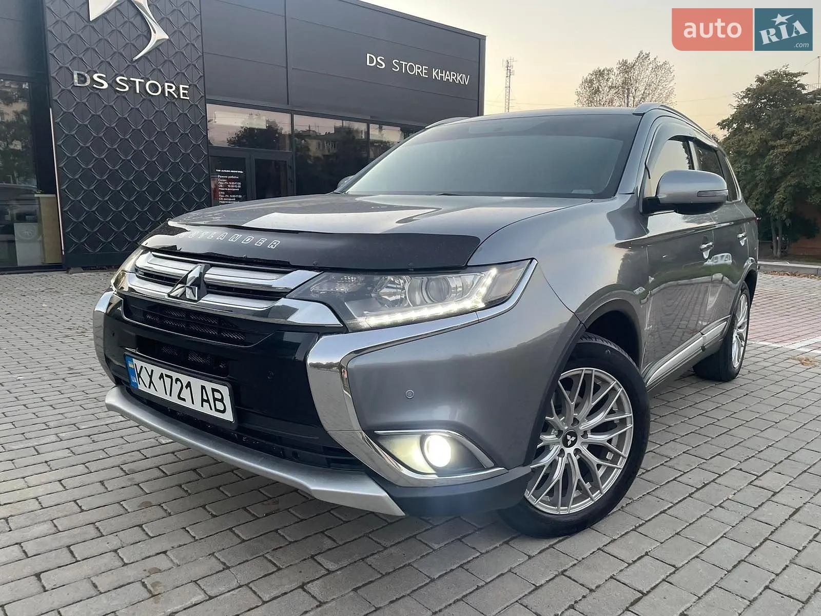 Mitsubishi Outlander, 2016