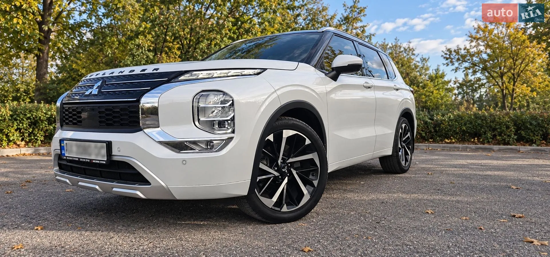 Mitsubishi Outlander, 2023