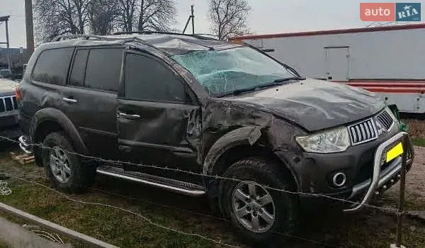 Mitsubishi Pajero Sport, 2013
