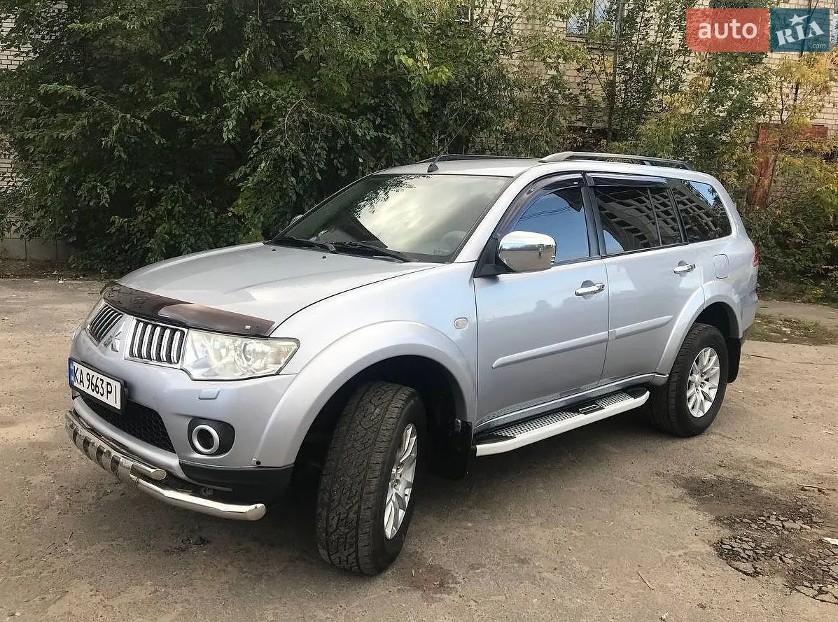 Mitsubishi Pajero Sport, 2011