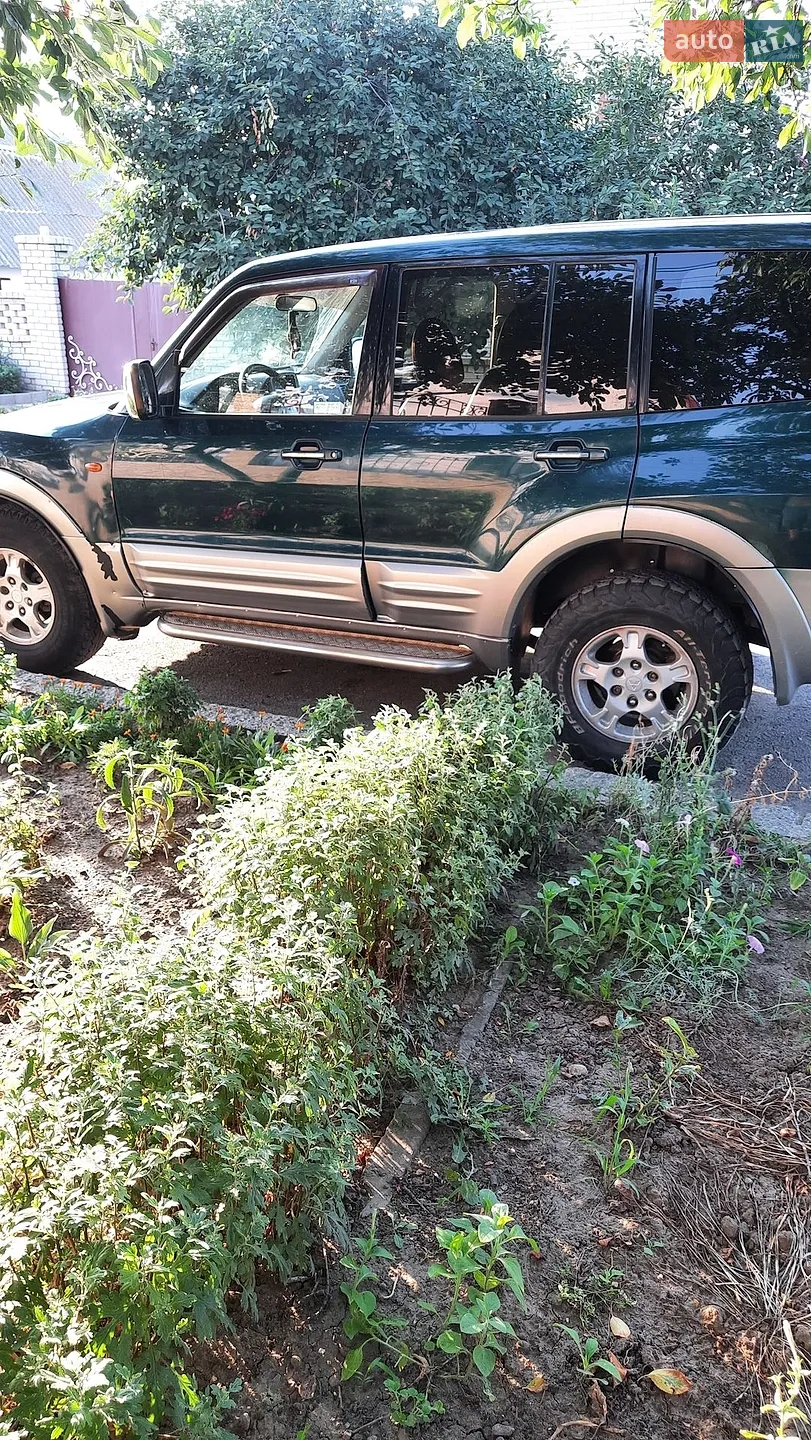 Mitsubishi Pajero Wagon, 2001