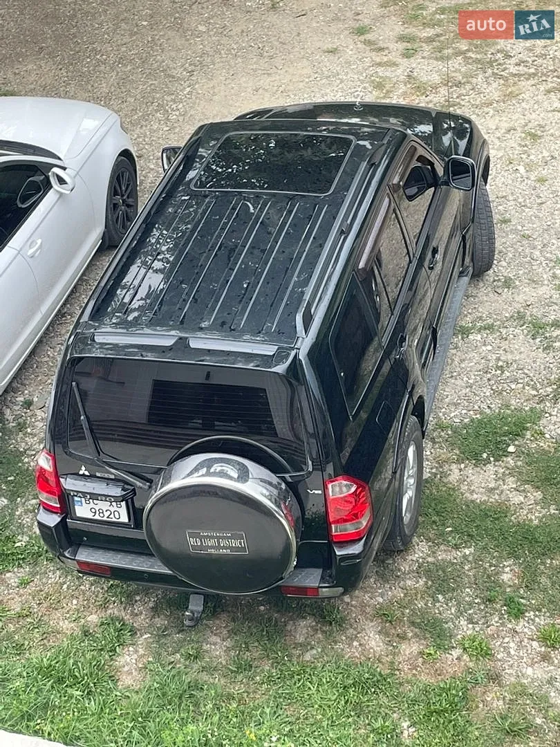 Mitsubishi Pajero Wagon, 2005