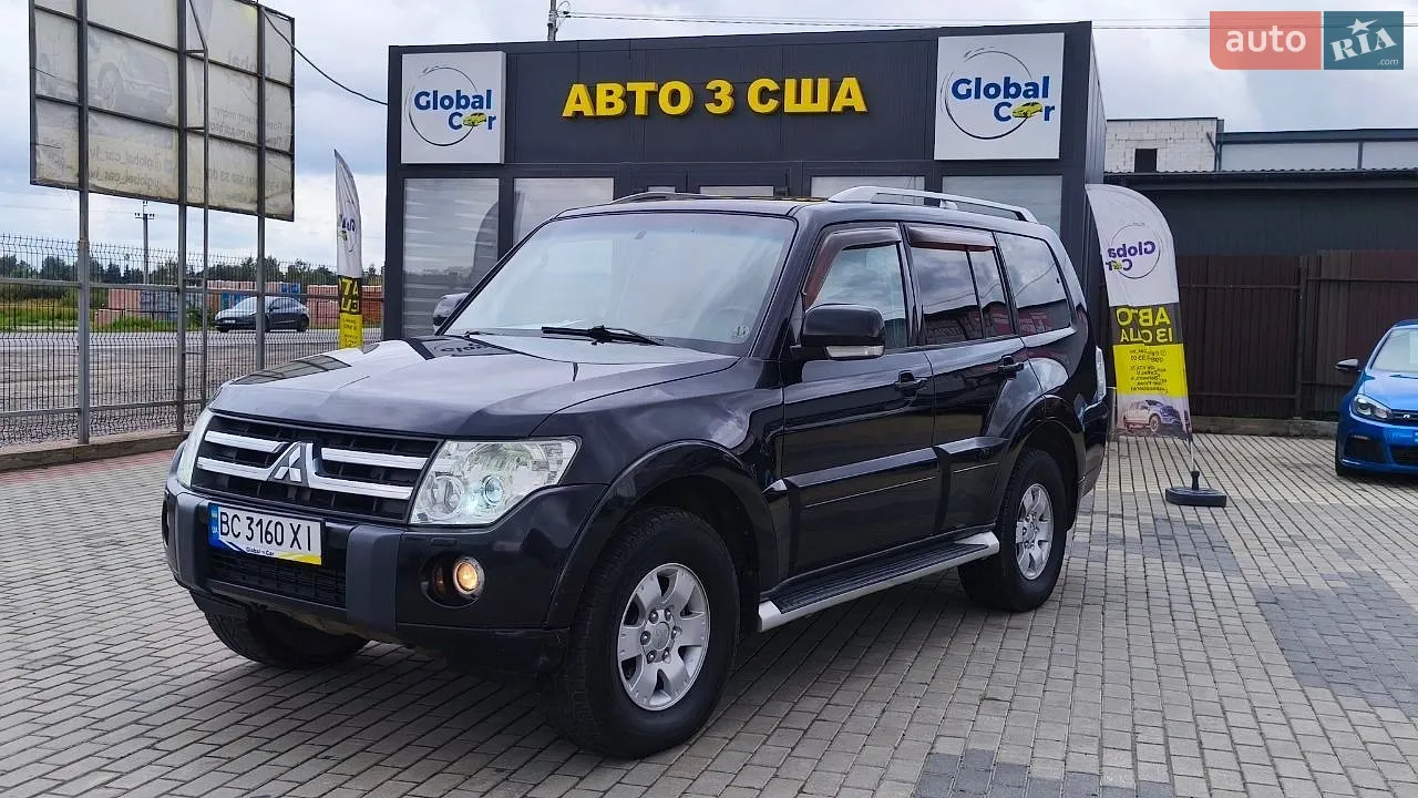 Mitsubishi Pajero Wagon, 2011