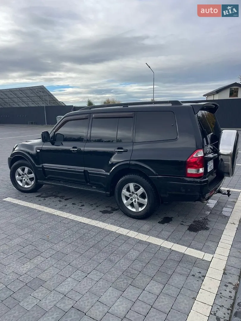 Mitsubishi Pajero Wagon, 2005