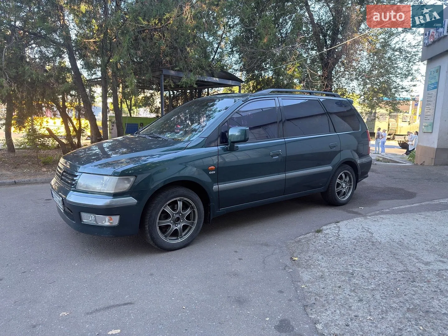 Mitsubishi Space Wagon, 2000
