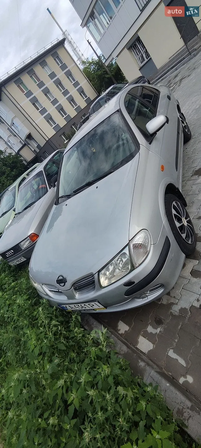 Nissan Almera, 2002