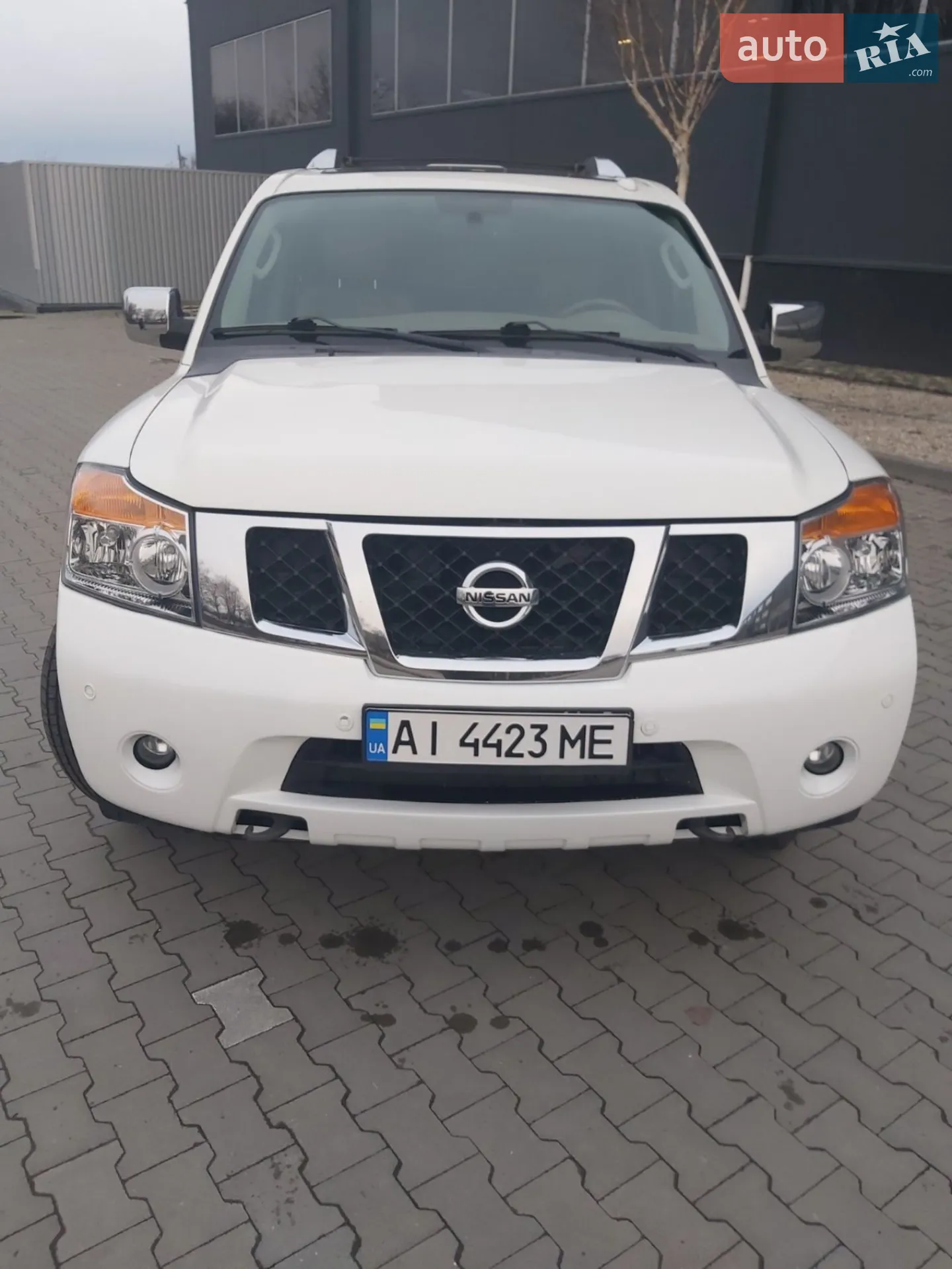 Nissan Armada, 2011