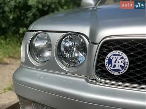 Nissan Cedric, 1998