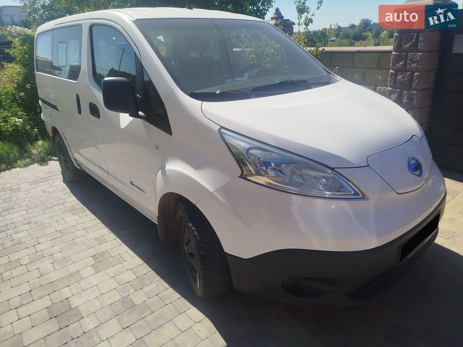 Nissan e-NV200, 2015