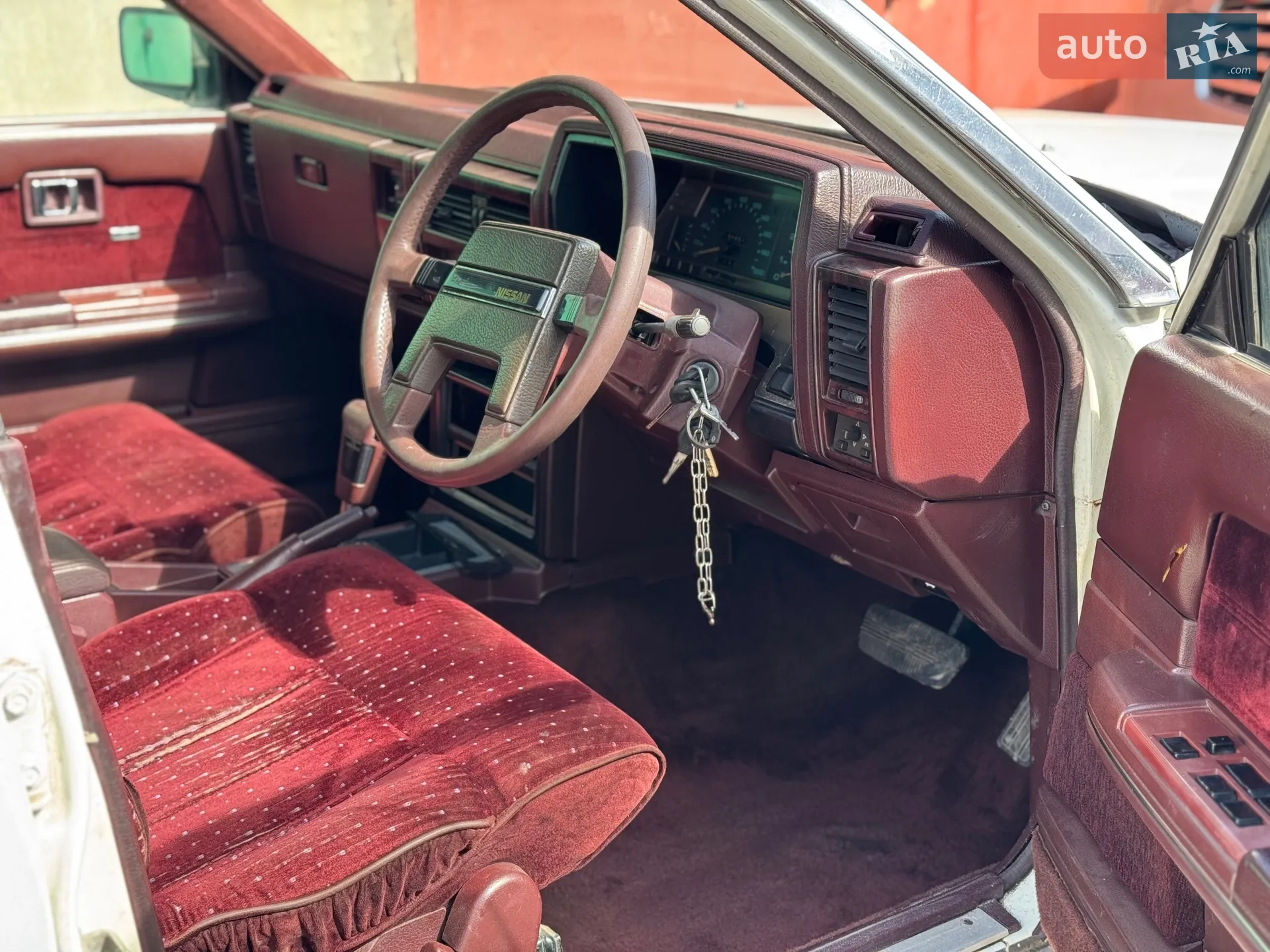 Nissan Laurel, 1988