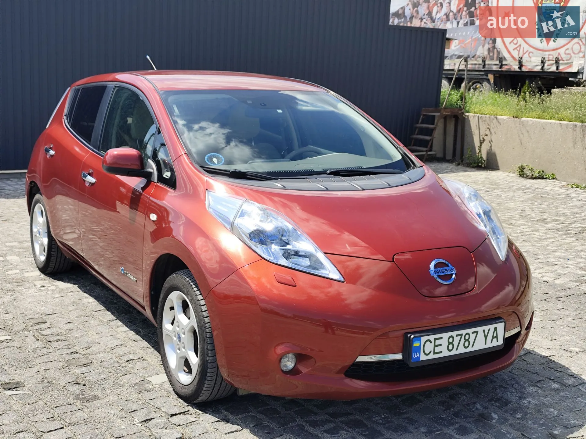 Nissan Leaf, 2012
