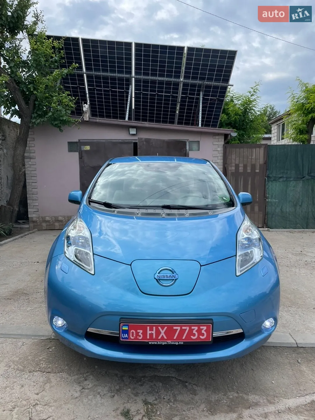 Nissan Leaf, 2011