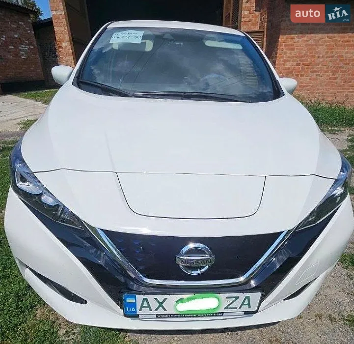 Nissan Leaf 2021 — 1