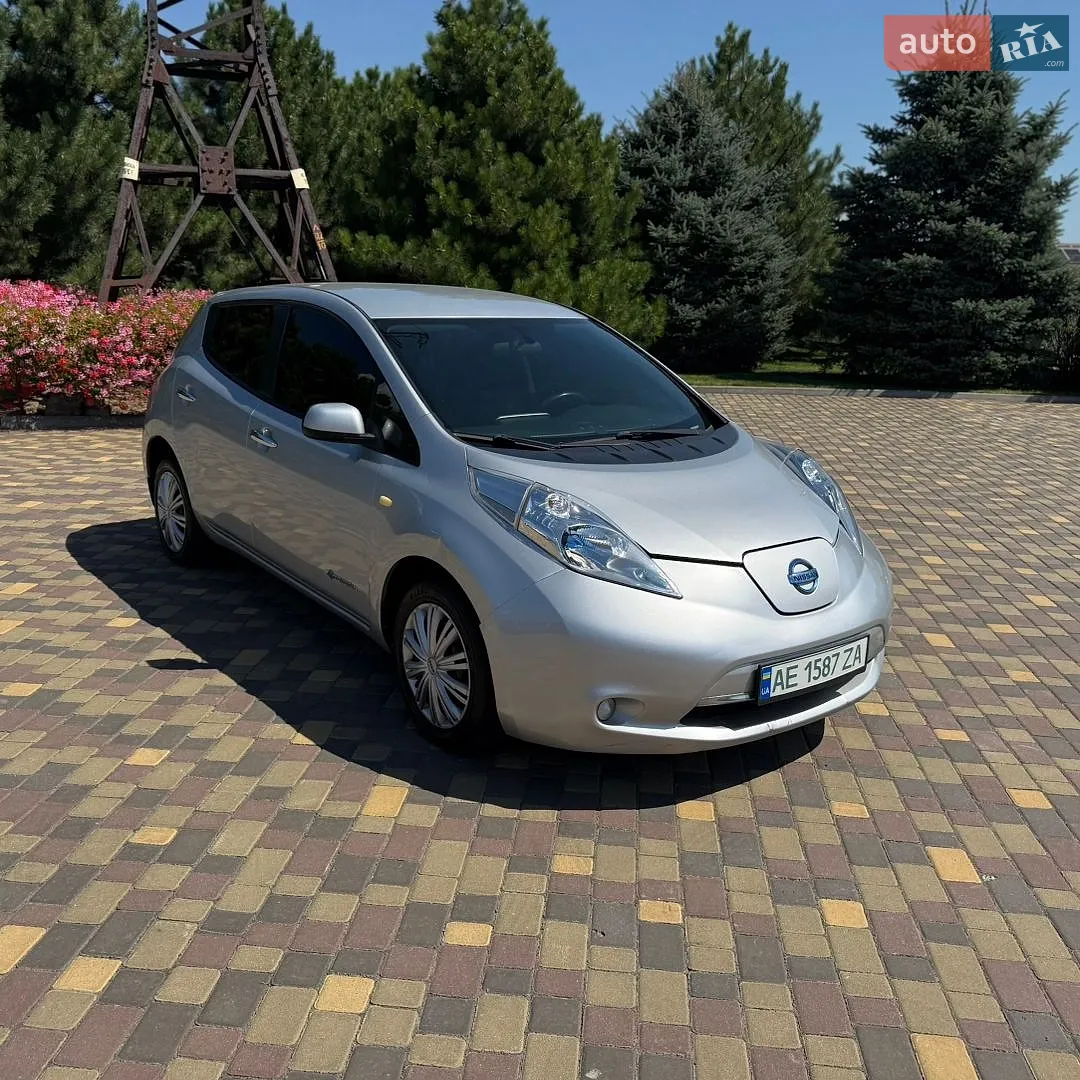 Nissan Leaf, 2015